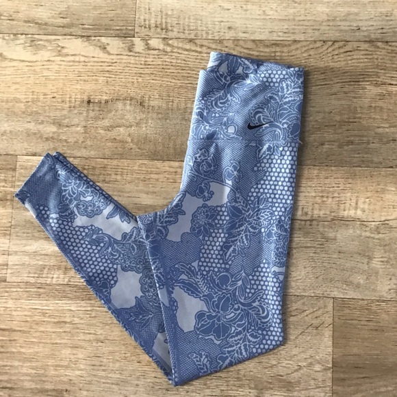 Nike Pants - Close clean out Nike Floral Blue Leggings
